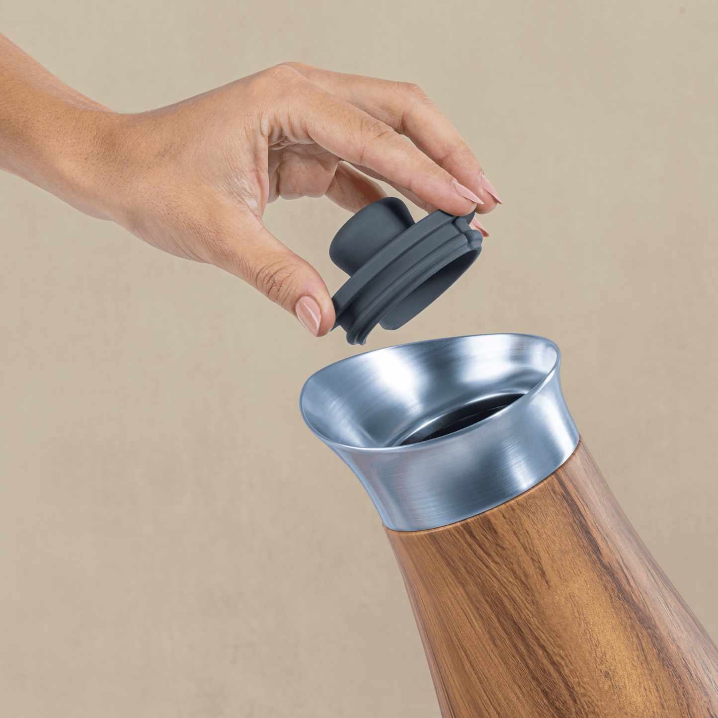 carafe-with-lid-v0 Swell-Carafe-Teakwood-Lifestyle.png