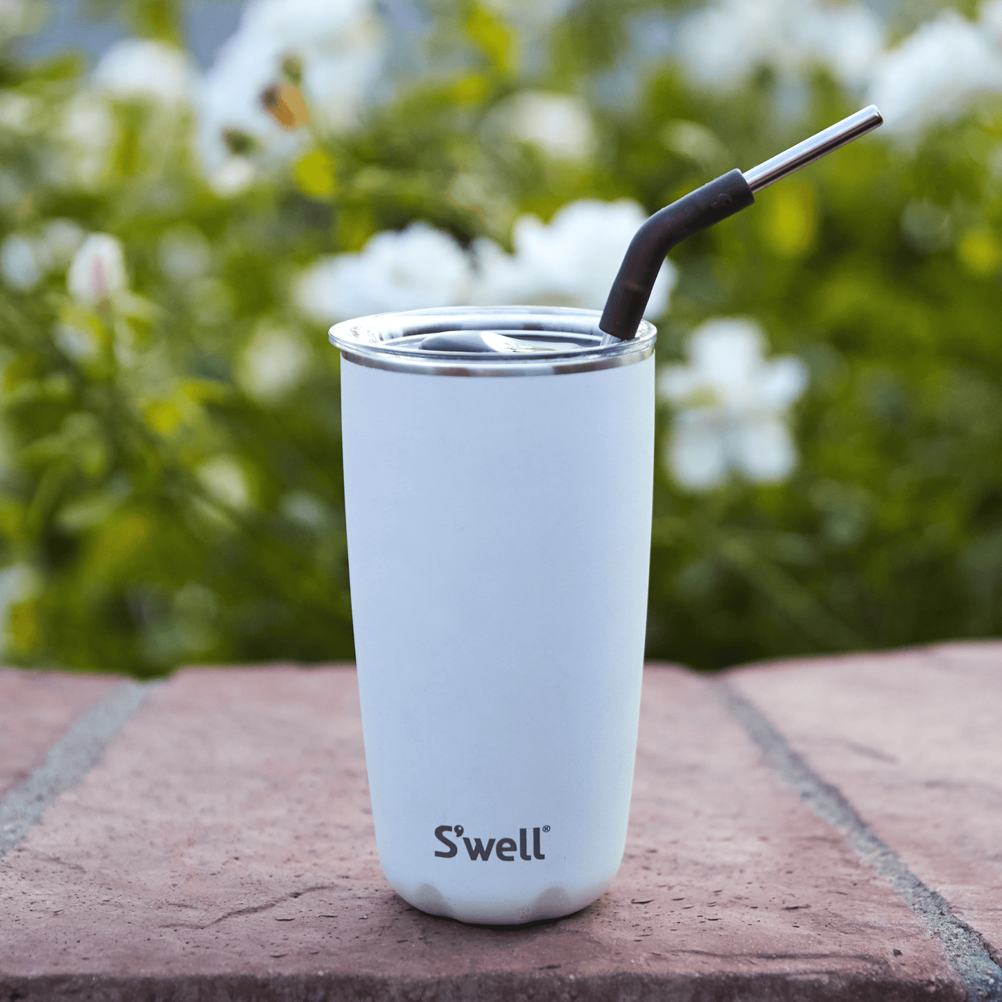 stainless-steel-straw-set-o2 Swell-Stainless-Steel-Straw-Set-Lifestyle-1.png